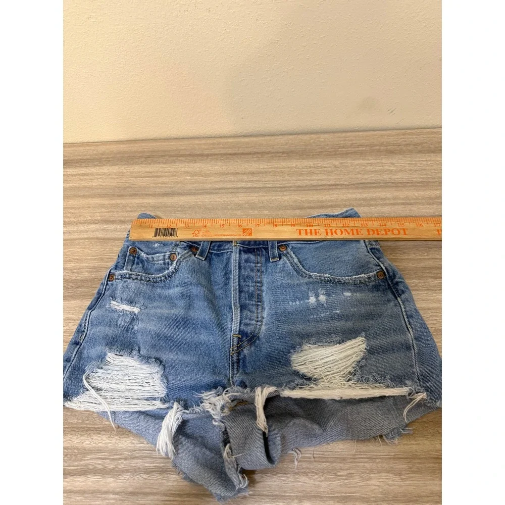 Levi's Women 501 Original Shorts 26 Blue Distressed High Rise Raw Hem Festival